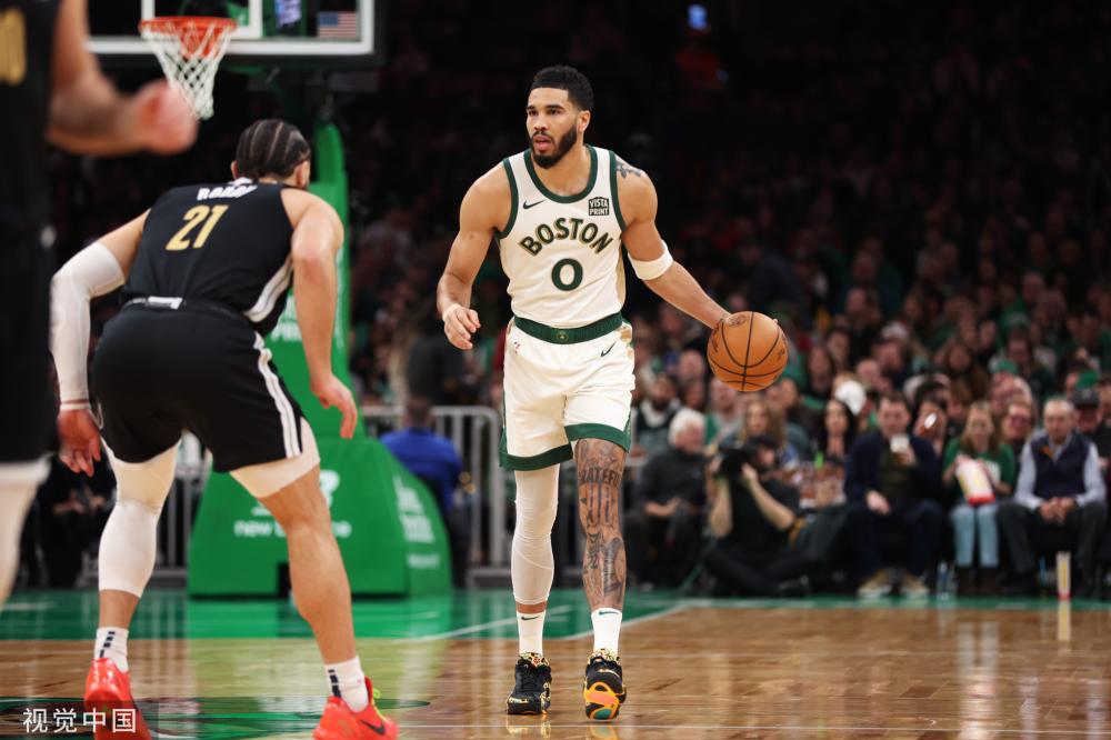 纳乔禁区内 纳乔禁区内