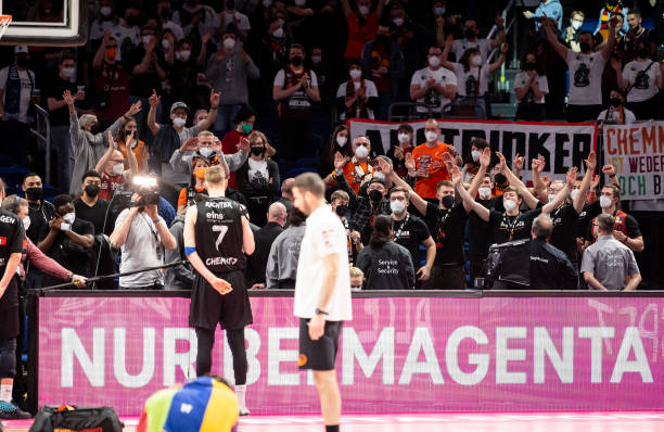 前沿与传统 前沿与传统